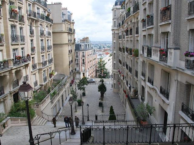 Vente Appartement 3 pièces 70.85 m2 Paris 18ème