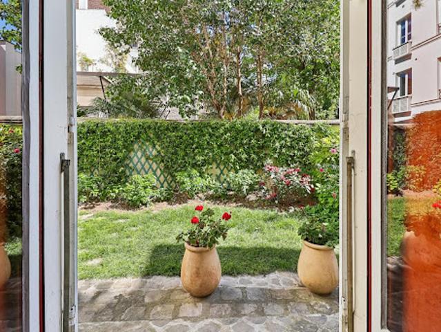 Vente Appartement 3 pièces 70.88 m2 Paris 16ème