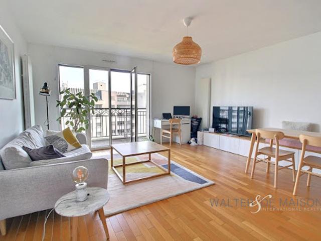 Vente Appartement 3 pièces 70.05 m2 Suresnes