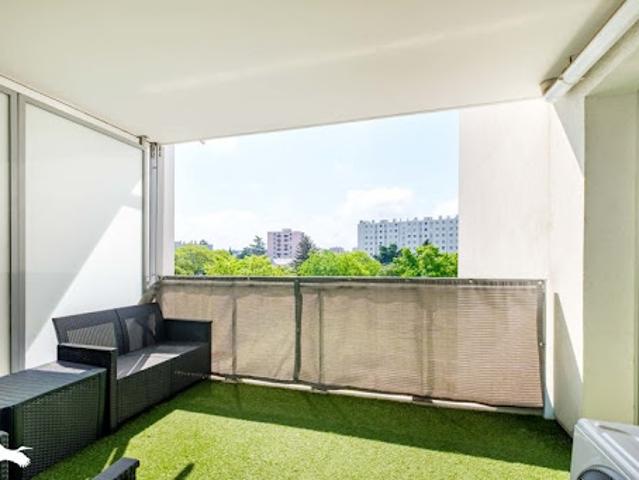 Vente Appartement 3 pièces 70.24 m2 Saint Priest