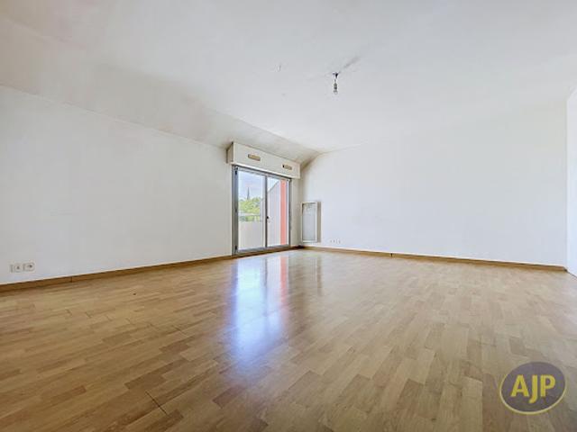 Vente Appartement 3 pièces 70.3 m2 Reze