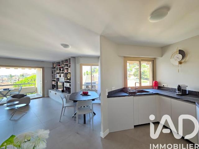 Vente Appartement 3 pièces 70 m2 Cannes