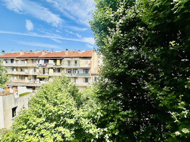 Vente Appartement 3 pièces 70 m2 Marseille 5ème