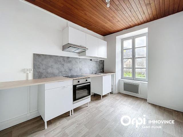 Vente Appartement 3 pièces 70 m2 Murat