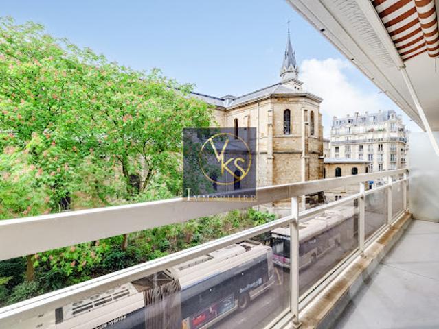 Vente Appartement 3 pièces 70 m2 Paris 18ème