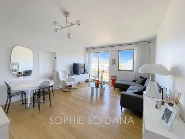 Vente Appartement 3 pièces 71.5 m2 Paris 8ème