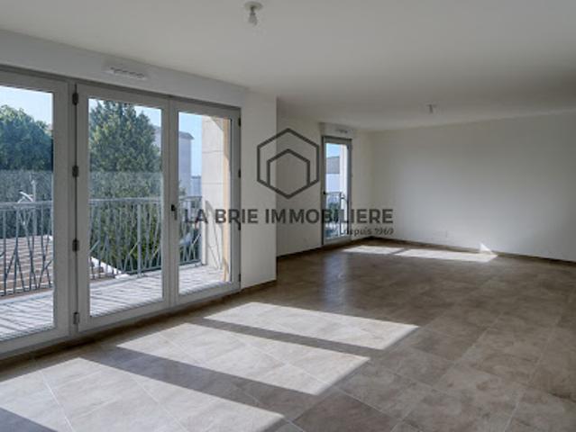Vente Appartement 3 pièces 71.75 m2 Chennevieres sur marne