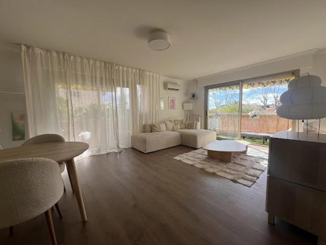 Vente Appartement 3 pièces 71.82 m2 Le Cannet