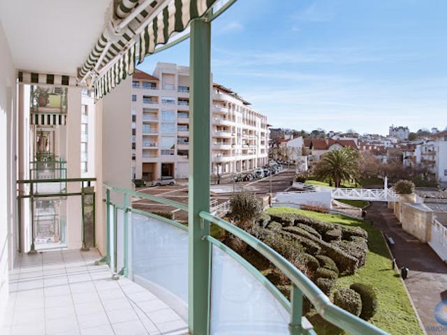 Vente Appartement 3 pièces 71.12 m2 Biarritz