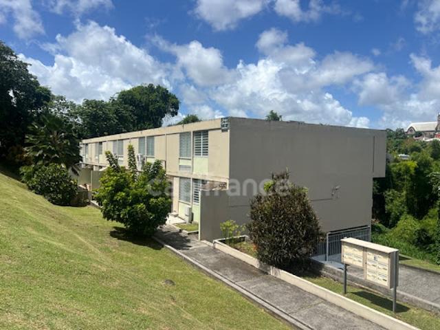 Vente Appartement 3 pièces 71 m2 Fort de france