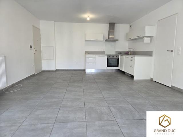 Vente Appartement 3 pièces 71 m2 Marseille 2ème