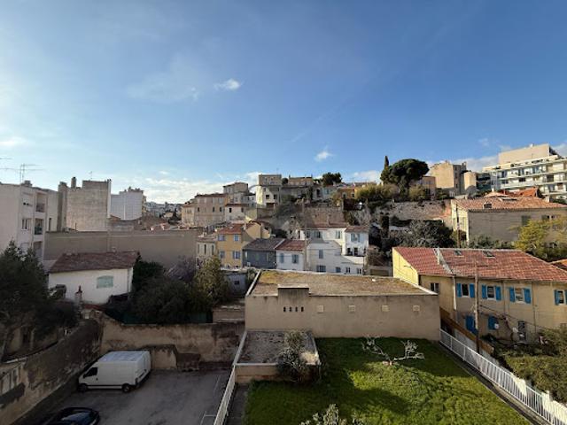 Vente Appartement 3 pièces 71 m2 Marseille 6ème