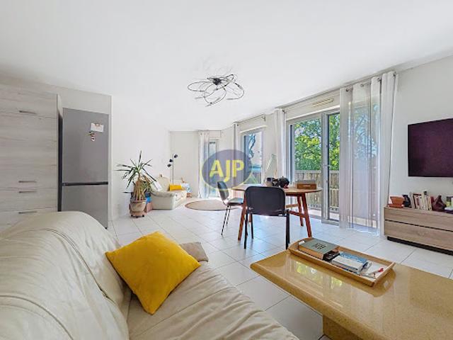 Vente Appartement 3 pièces 72.8 m2 Nantes