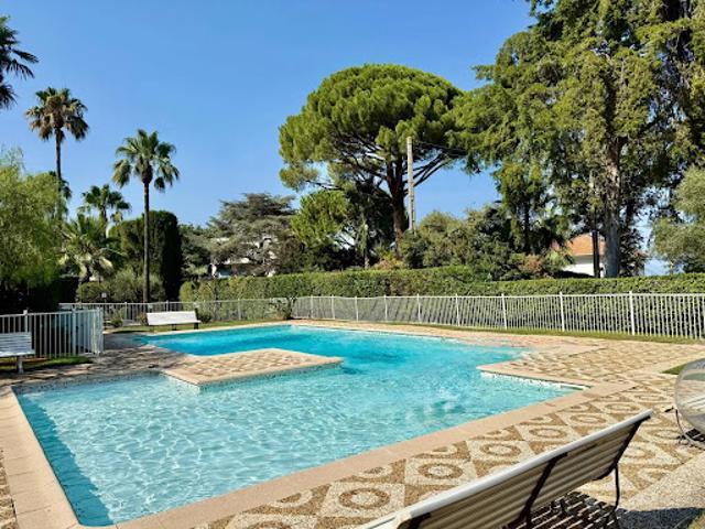 Vente Appartement 3 pièces 72 m2 Antibes