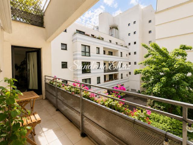 Vente Appartement 3 pièces 77.51 m2 Paris 20ème