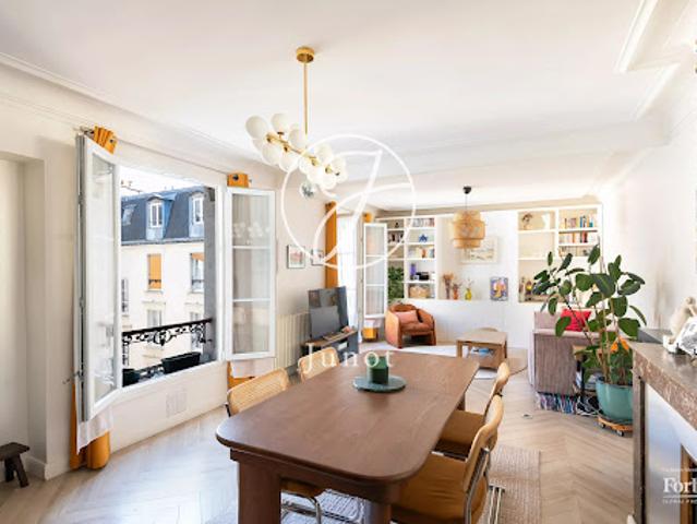 Vente Appartement 3 pièces 74.59 m2 Paris 18ème