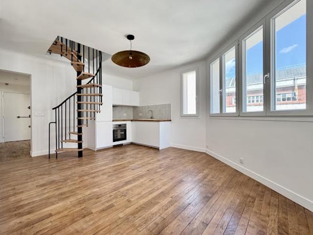 Vente Appartement 3 pièces 74.08 m2 Paris 18ème