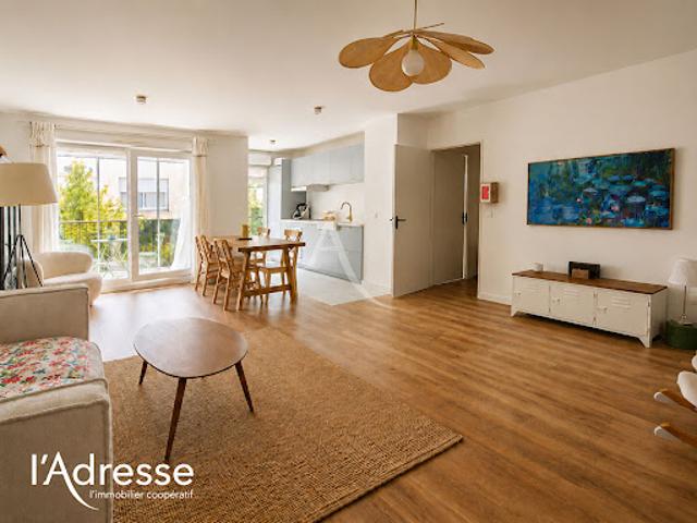 Vente Appartement 3 pièces 74.31 m2 Merignac