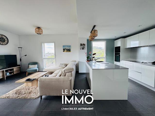 Vente Appartement 3 pièces 74 m2 Aix en Provence