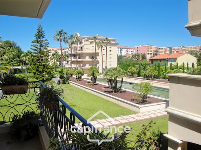 Vente Appartement 3 pièces 74 m2 Hyeres