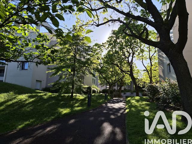 Vente Appartement 3 pièces 74 m2 Montigny le Bretonneux