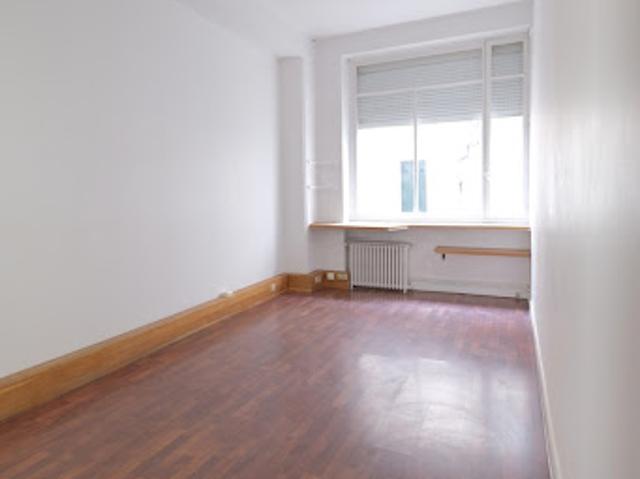 Vente Appartement 3 pièces 74 m2 Paris 8ème