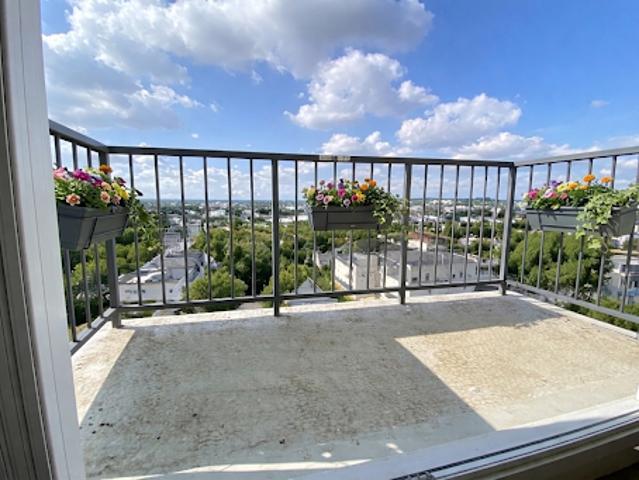 Vente Appartement 3 pièces 75.66 m2 La Riche