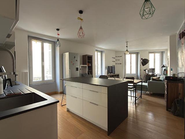 Vente Appartement 3 pièces 75.75 m2 Bordeaux