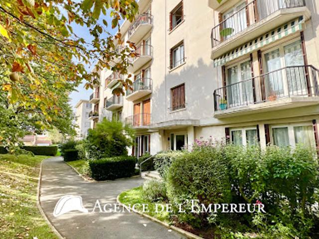 Vente Appartement 3 pièces 75.79 m2 Rueil Malmaison