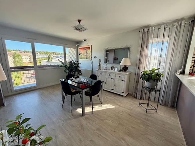 Vente Appartement 3 pièces 75.94 m2 Evreux