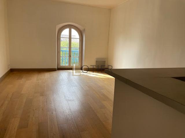 Vente Appartement 3 pièces 75.04 m2 Nimes