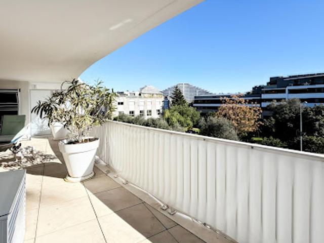 Vente Appartement 3 pièces 71 m2 Villeneuve Loubet