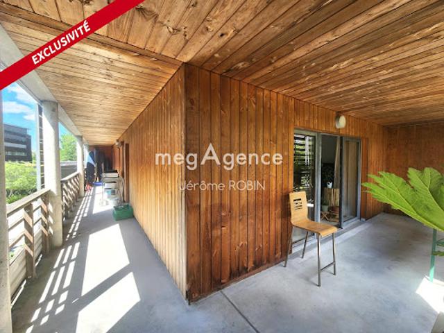 Vente Appartement 3 pièces 75 m2 Begles