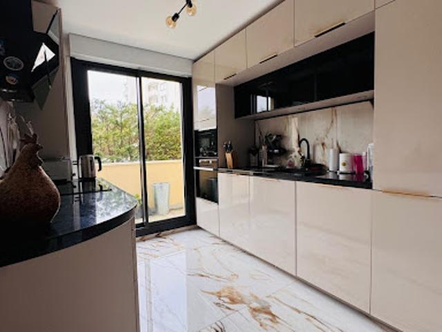Vente Appartement 3 pièces 75 m2 Bordeaux