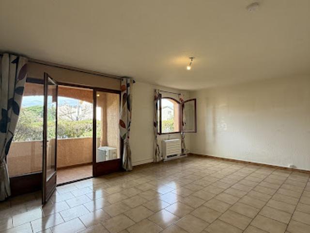 Vente Appartement 3 pièces 75 m2 Hyeres