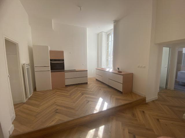 Vente Appartement 3 pièces 75 m2 Nimes
