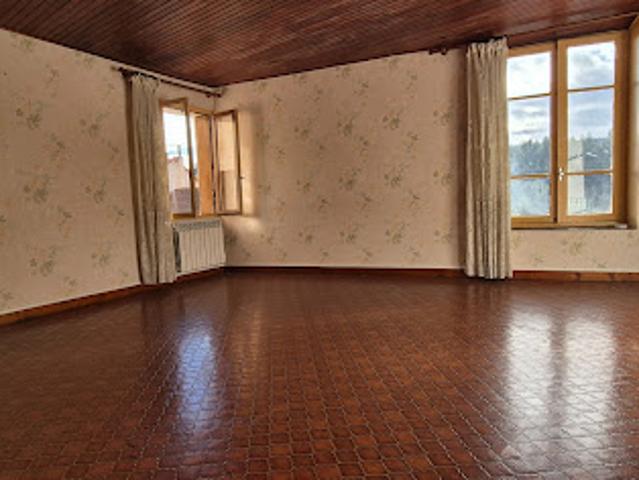 Vente Appartement 3 pièces 75 m2 Saint Genest Lerpt