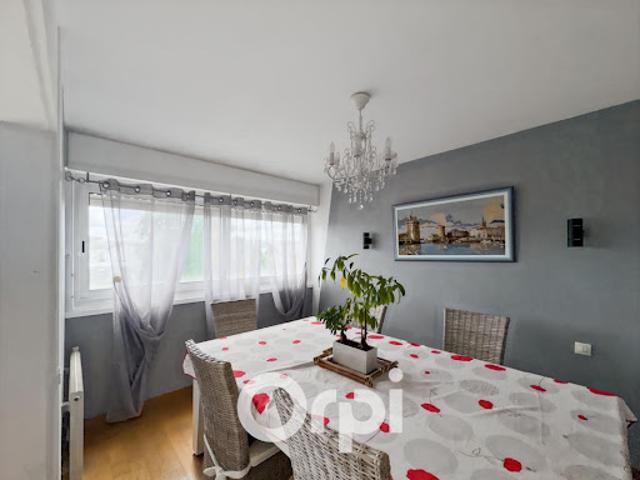 Vente Appartement 3 pièces 76.1 m2 La Roche sur Yon