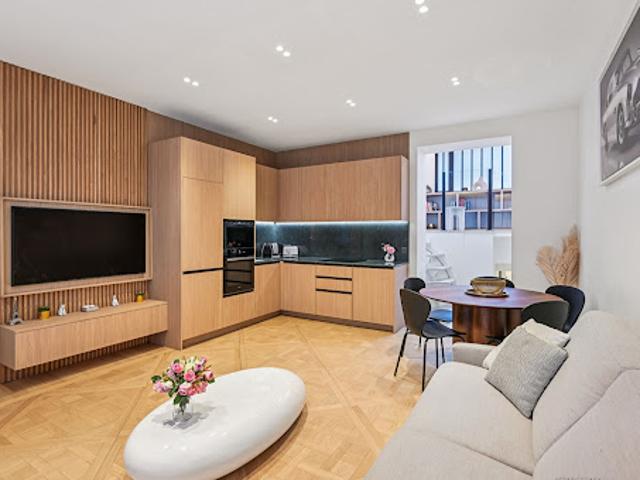 Vente Appartement 3 pièces 76 m2 Paris 18ème