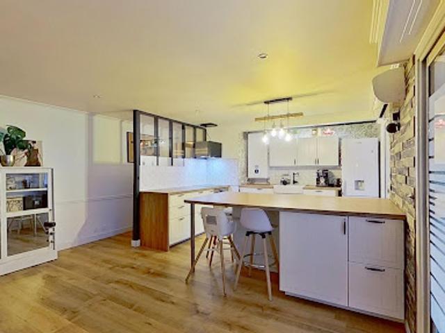 Vente Appartement 4 pièces 78 m2 Begles