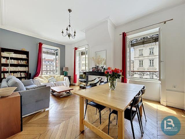 Vente Appartement 3 pièces 78 m2 Lyon 6ème