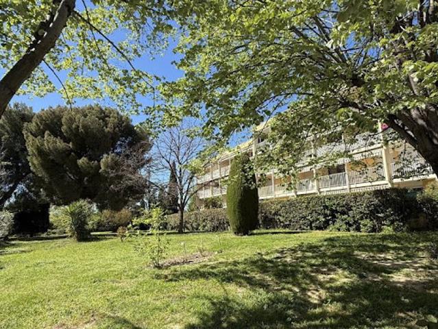Vente Appartement 3 pièces 78 m2 Marseille 12ème