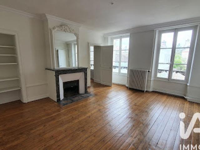 Vente Appartement 3 pièces 79 m2 Fontainebleau