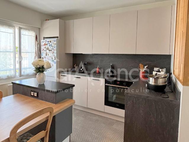 Vente Appartement 3 pièces 83.44 m2 Royan
