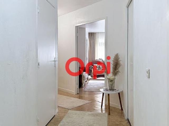 Vente Appartement 3 pièces 83 m2 Évry Courcouronnes