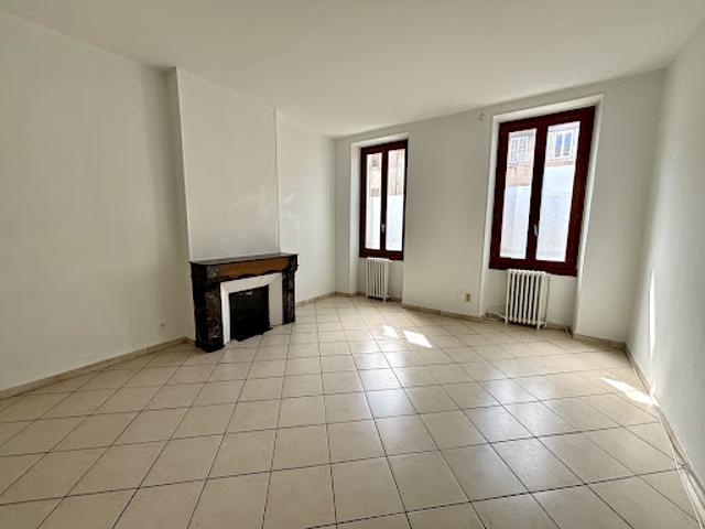 Vente Appartement 3 pièces 83 m2 Marseille 1er