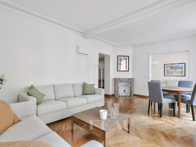 Vente Appartement 3 pièces 80.73 m2 Paris 11ème