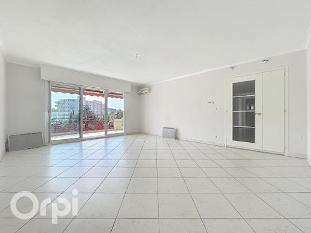 Vente Appartement 3 pièces 80 m2 Frejus