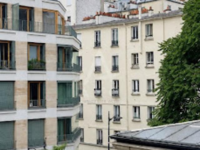 Vente Appartement 3 pièces 80 m2 Paris 18ème