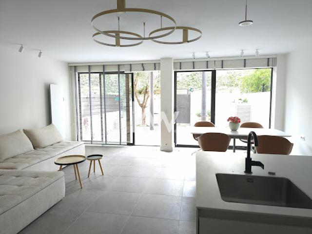 Vente Appartement 3 pièces 81.7 m2 Antibes